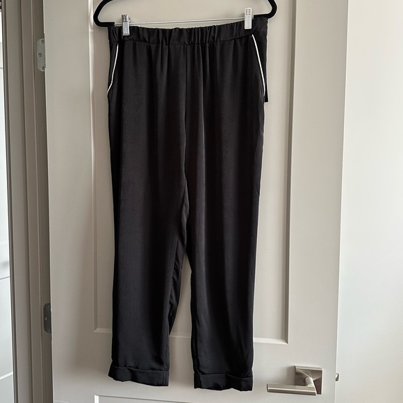 Lulus crop satin dress pants. NWT. Size L - Picture 1 of 4